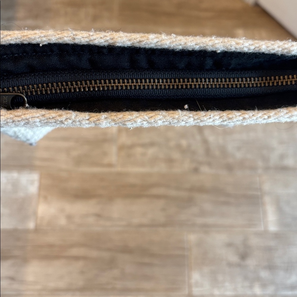 Handmade, one of a kind hundred percent wool clutch with leather wrist band. - Picture 3 of 6